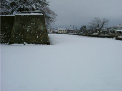 aizu09.jpg 243x182 40KB